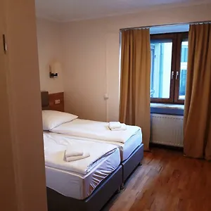 Lv Rooms&apartments Am Lützowplatz Apartment